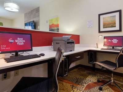 Best Western Plus Fairview Inn & Suites Exterior foto